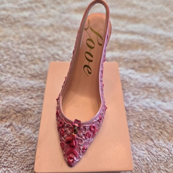 Walk for the Cure Collection - Love shoe - Picture 2 of 3
